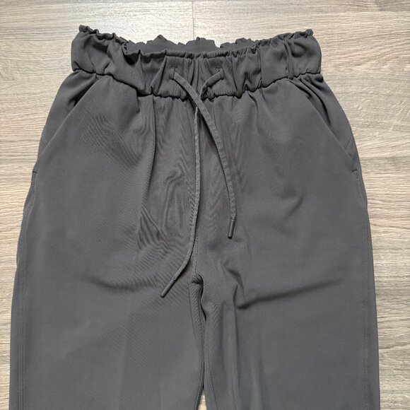 Lululemon Women's Stretch Luxtreme High-Rise Jogger - Grey - Picture 4 of 10